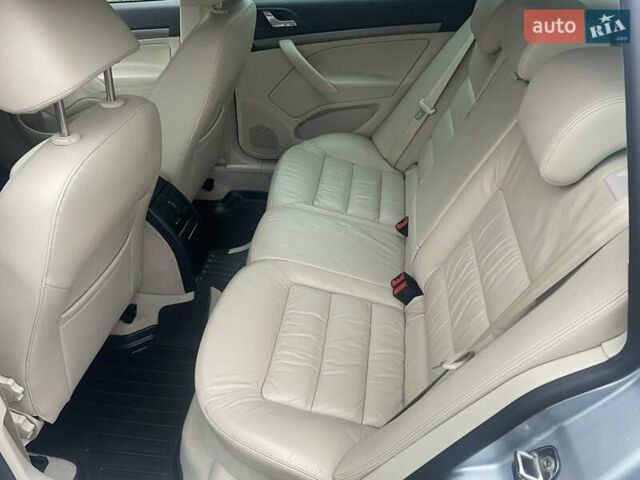 Сірий Шкода Октавія, об'ємом двигуна 1.8 л та пробігом 221 тис. км за 7899 $, фото 11 на Automoto.ua