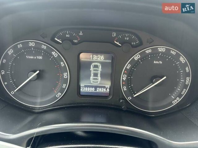Сірий Шкода Октавія, об'ємом двигуна 1.97 л та пробігом 239 тис. км за 7000 $, фото 10 на Automoto.ua
