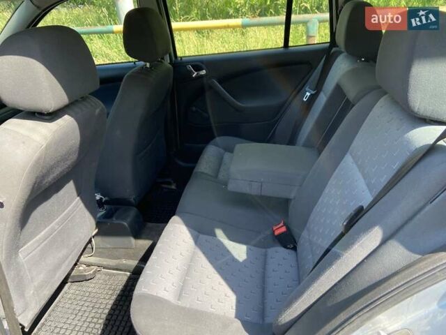 Серый Шкода Октавия, объемом двигателя 1.6 л и пробегом 310 тыс. км за 3600 $, фото 7 на Automoto.ua