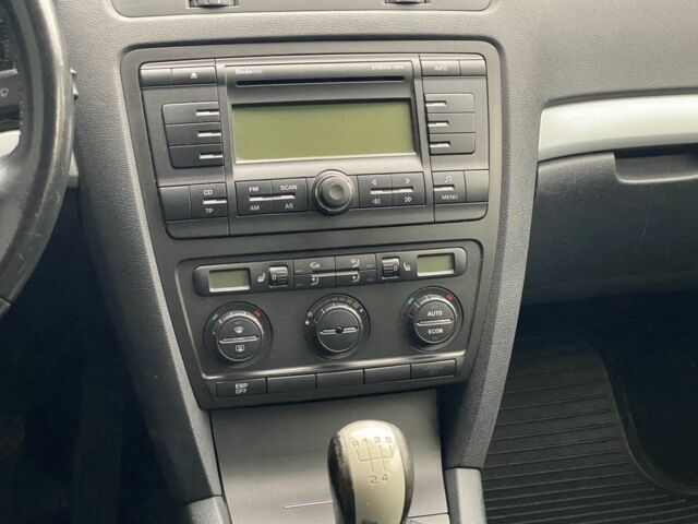 Шкода Октавія 2008 у Києві на Automoto.ua Сірий Шкода Октавія, об'ємом двигуна 1.6 л та пробігом 199 тис. км за 6500 $, фото 12 на Automoto.ua