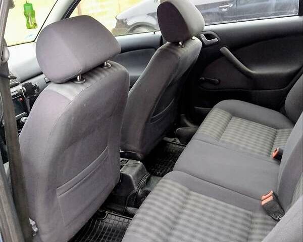 Серый Шкода Октавия, объемом двигателя 1.6 л и пробегом 230 тыс. км за 4800 $, фото 6 на Automoto.ua