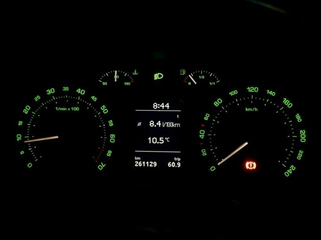 Сірий Шкода Октавія, об'ємом двигуна 1.8 л та пробігом 261 тис. км за 6099 $, фото 15 на Automoto.ua