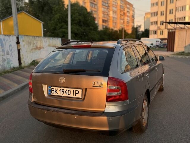 Сірий Шкода Октавія, об'ємом двигуна 1.6 л та пробігом 205 тис. км за 4850 $, фото 3 на Automoto.ua