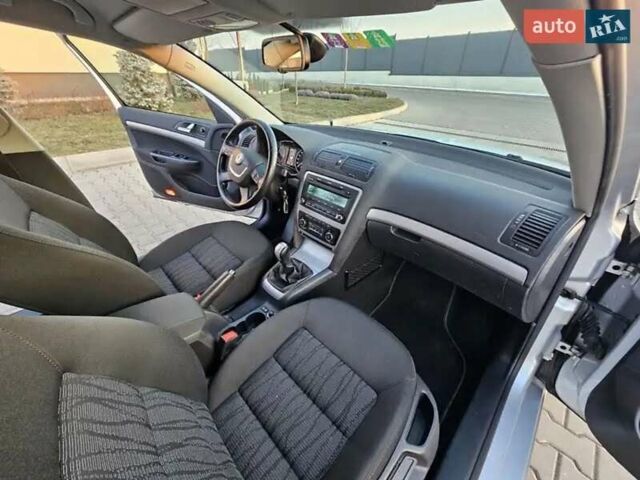 Серый Шкода Октавия, объемом двигателя 1.8 л и пробегом 200 тыс. км за 9100 $, фото 42 на Automoto.ua