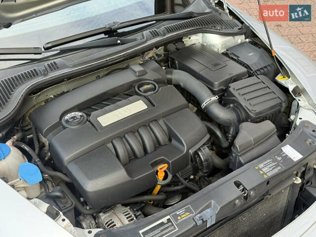 Сірий Шкода Октавія, об'ємом двигуна 1.6 л та пробігом 214 тис. км за 6950 $, фото 79 на Automoto.ua