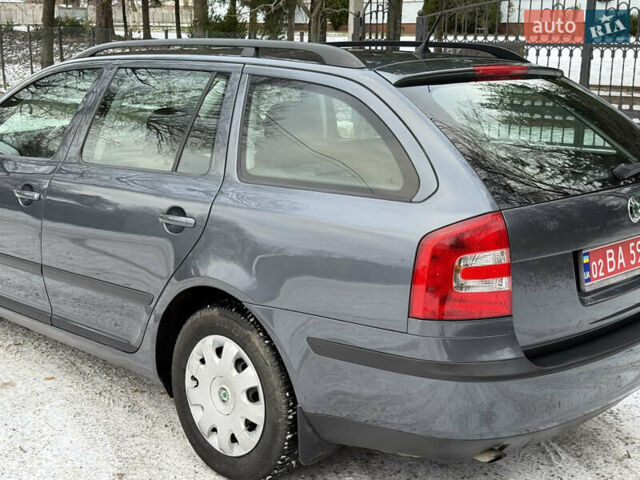 Серый Шкода Октавия, объемом двигателя 1.6 л и пробегом 273 тыс. км за 6250 $, фото 2 на Automoto.ua