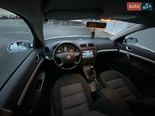 Серый Шкода Октавия, объемом двигателя 1.6 л и пробегом 197 тыс. км за 5999 $, фото 29 на Automoto.ua