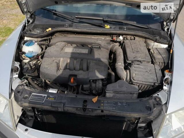 Сірий Шкода Октавія, об'ємом двигуна 1.6 л та пробігом 266 тис. км за 6400 $, фото 15 на Automoto.ua