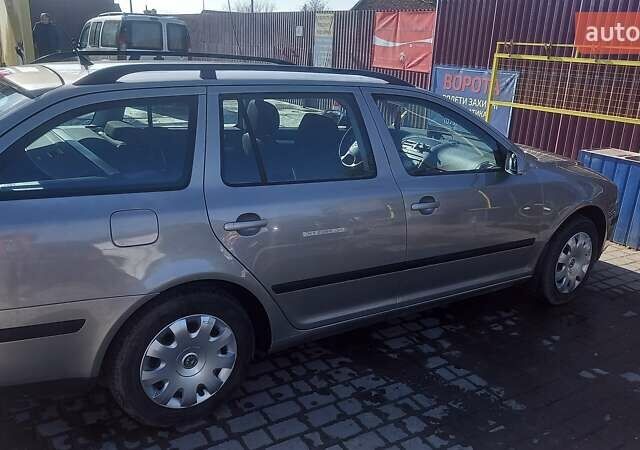 Сірий Шкода Октавія, об'ємом двигуна 1.6 л та пробігом 347 тис. км за 5100 $, фото 3 на Automoto.ua