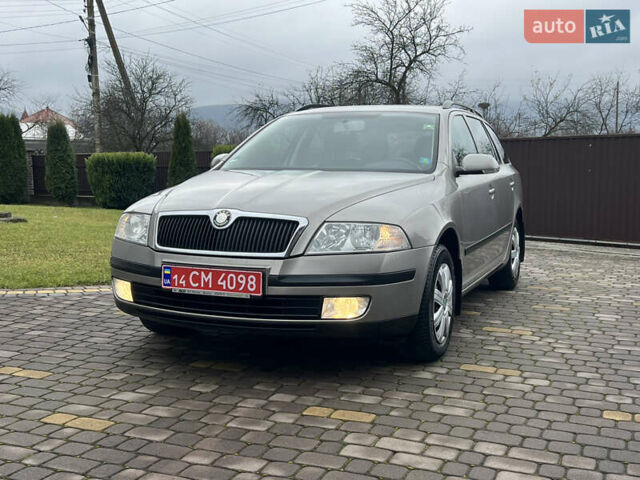 Серый Шкода Октавия, объемом двигателя 1.6 л и пробегом 256 тыс. км за 6850 $, фото 3 на Automoto.ua
