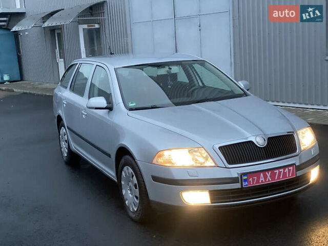 Серый Шкода Октавия, объемом двигателя 1.6 л и пробегом 197 тыс. км за 5999 $, фото 11 на Automoto.ua