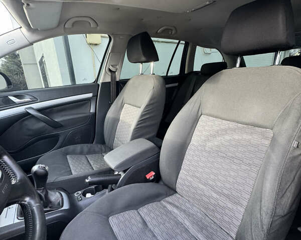 Серый Шкода Октавия, объемом двигателя 1.6 л и пробегом 249 тыс. км за 5999 $, фото 27 на Automoto.ua