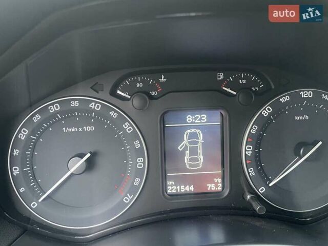 Сірий Шкода Октавія, об'ємом двигуна 1.8 л та пробігом 221 тис. км за 7899 $, фото 15 на Automoto.ua