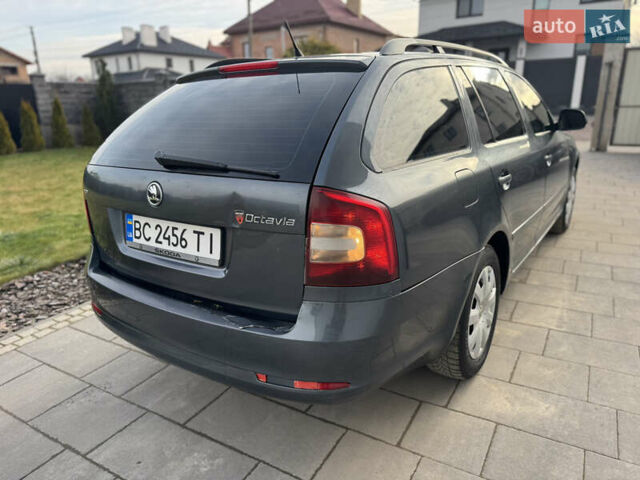 Серый Шкода Октавия, объемом двигателя 1.6 л и пробегом 249 тыс. км за 5999 $, фото 9 на Automoto.ua