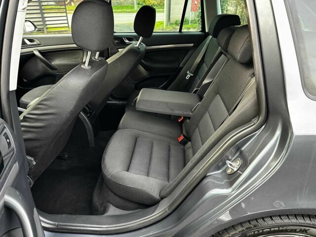 Сірий Шкода Октавія, об'ємом двигуна 2 л та пробігом 235 тис. км за 2100 $, фото 7 на Automoto.ua