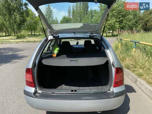 Серый Шкода Октавия, объемом двигателя 1.6 л и пробегом 310 тыс. км за 3600 $, фото 3 на Automoto.ua