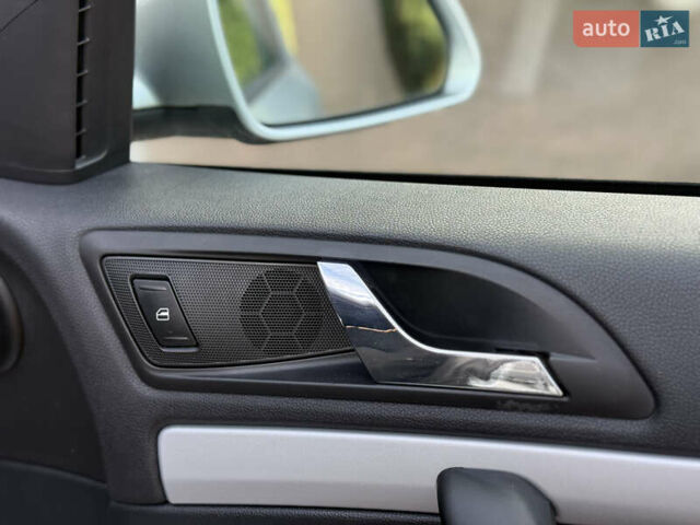 Сірий Шкода Октавія, об'ємом двигуна 1.6 л та пробігом 214 тис. км за 6950 $, фото 58 на Automoto.ua