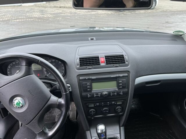 Сірий Шкода Октавія, об'ємом двигуна 1.6 л та пробігом 205 тис. км за 8500 $, фото 15 на Automoto.ua