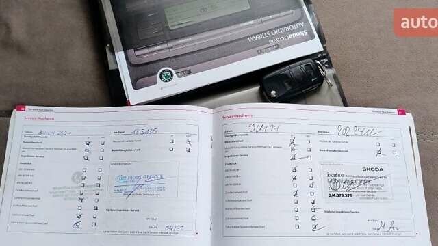 Серый Шкода Октавия, объемом двигателя 1.6 л и пробегом 215 тыс. км за 7700 $, фото 10 на Automoto.ua