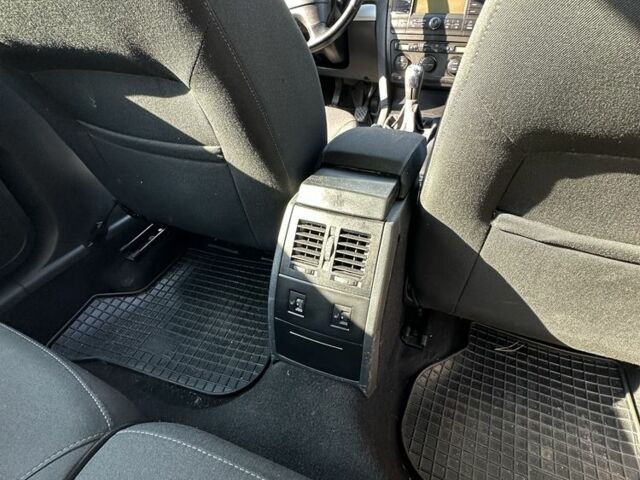 Серый Шкода Октавия, объемом двигателя 1.6 л и пробегом 252 тыс. км за 6850 $, фото 20 на Automoto.ua