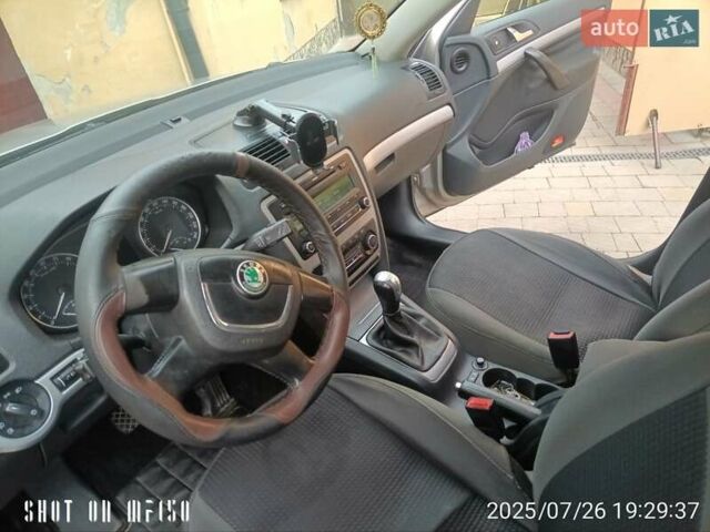 Серый Шкода Октавия, объемом двигателя 1.9 л и пробегом 311 тыс. км за 6700 $, фото 2 на Automoto.ua