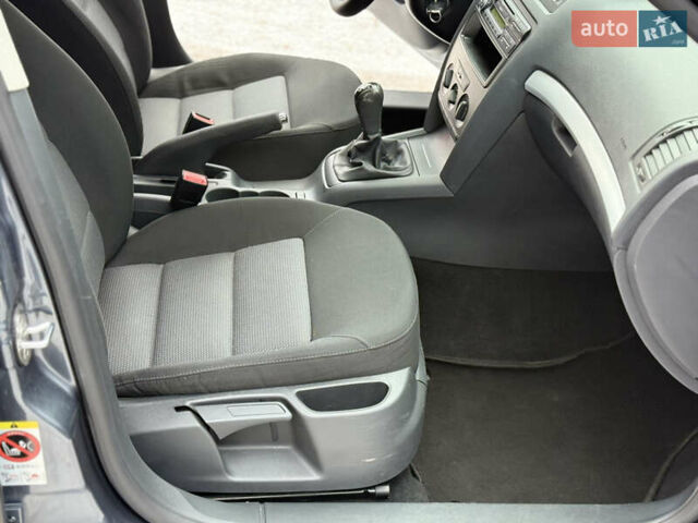 Серый Шкода Октавия, объемом двигателя 1.6 л и пробегом 273 тыс. км за 6250 $, фото 14 на Automoto.ua