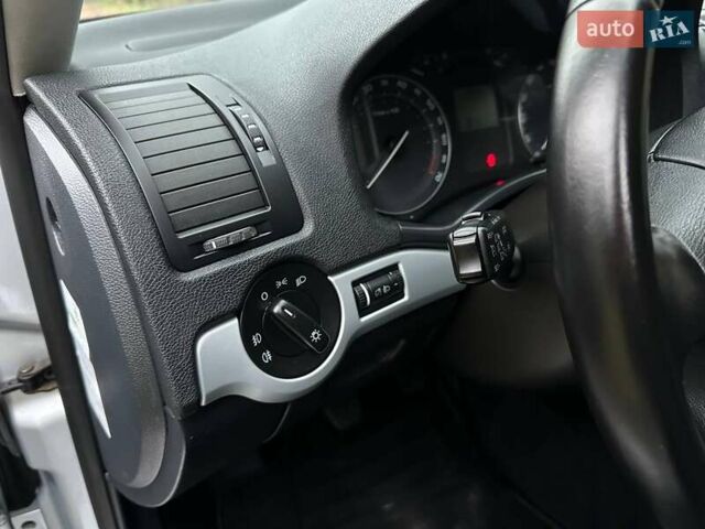 Сірий Шкода Октавія, об'ємом двигуна 1.6 л та пробігом 183 тис. км за 6950 $, фото 30 на Automoto.ua