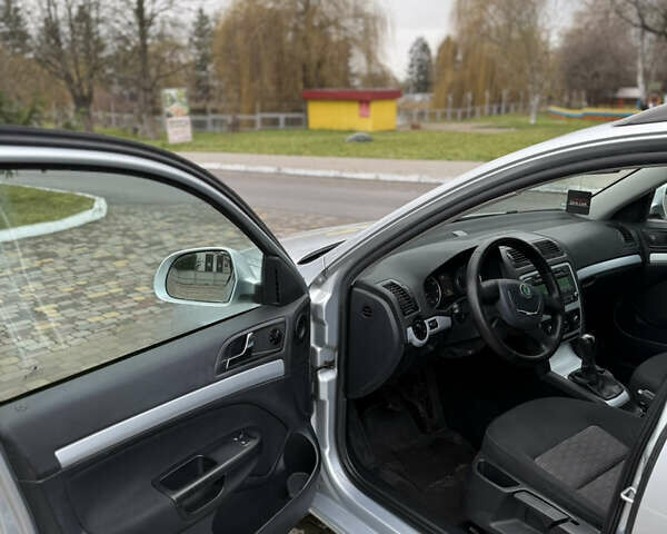 Сірий Шкода Октавія, об'ємом двигуна 1.4 л та пробігом 182 тис. км за 6250 $, фото 11 на Automoto.ua