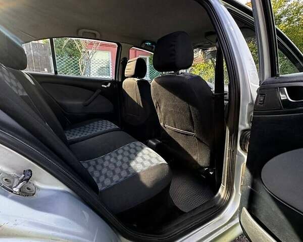 Серый Шкода Октавия, объемом двигателя 1.9 л и пробегом 309 тыс. км за 4300 $, фото 12 на Automoto.ua