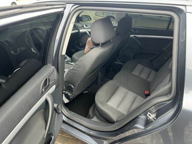 Сірий Шкода Октавія, об'ємом двигуна 1.6 л та пробігом 205 тис. км за 8500 $, фото 12 на Automoto.ua