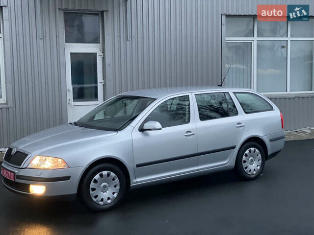 Серый Шкода Октавия, объемом двигателя 1.6 л и пробегом 197 тыс. км за 5999 $, фото 16 на Automoto.ua