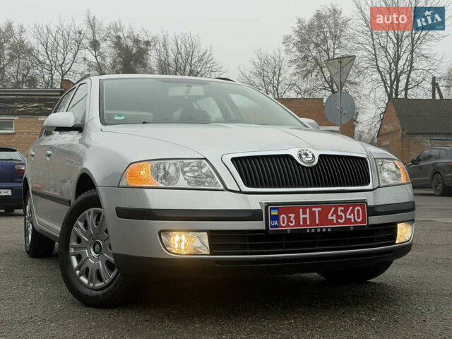 Сірий Шкода Октавія, об'ємом двигуна 1.6 л та пробігом 223 тис. км за 6799 $, фото 5 на Automoto.ua