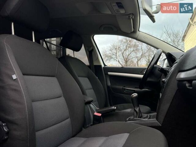 Сірий Шкода Октавія, об'ємом двигуна 1.97 л та пробігом 260 тис. км за 8200 $, фото 15 на Automoto.ua