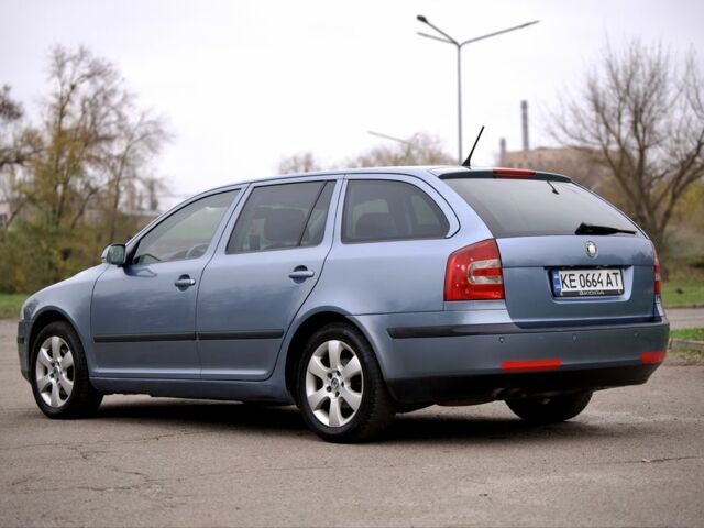 Сірий Шкода Октавія, об'ємом двигуна 1.8 л та пробігом 261 тис. км за 6099 $, фото 2 на Automoto.ua