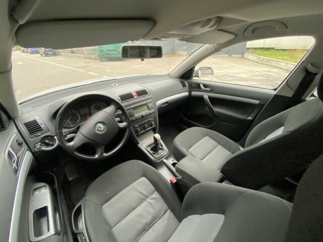 Шкода Октавія 2008 у Києві на Automoto.ua Сірий Шкода Октавія, об'ємом двигуна 1.6 л та пробігом 199 тис. км за 6500 $, фото 16 на Automoto.ua