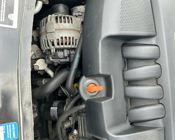 Серый Шкода Октавия, объемом двигателя 1.6 л и пробегом 200 тыс. км за 7800 $, фото 38 на Automoto.ua