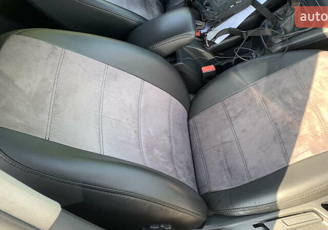 Сірий Шкода Октавія, об'ємом двигуна 1.6 л та пробігом 236 тис. км за 6900 $, фото 13 на Automoto.ua