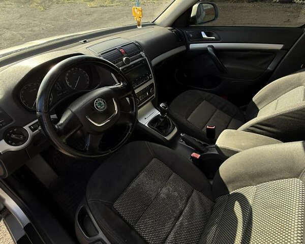 Сірий Шкода Октавія, об'ємом двигуна 1.9 л та пробігом 257 тис. км за 6200 $, фото 7 на Automoto.ua
