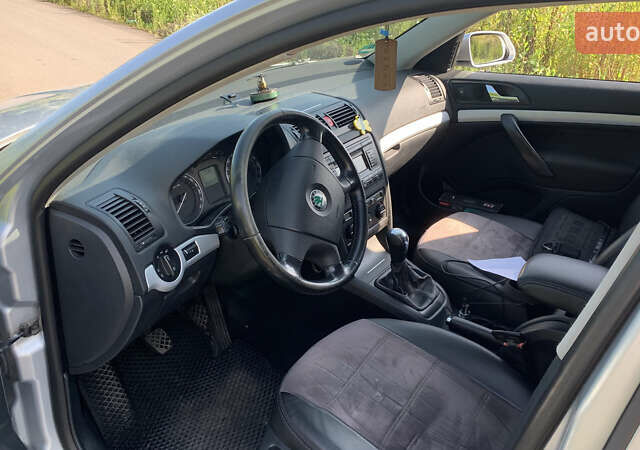 Сірий Шкода Октавія, об'ємом двигуна 1.6 л та пробігом 236 тис. км за 6900 $, фото 16 на Automoto.ua