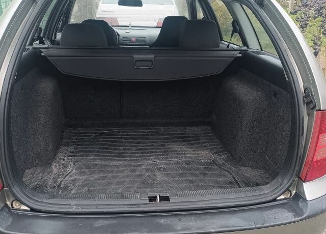 Сірий Шкода Октавія, об'ємом двигуна 0 л та пробігом 299 тис. км за 5000 $, фото 4 на Automoto.ua