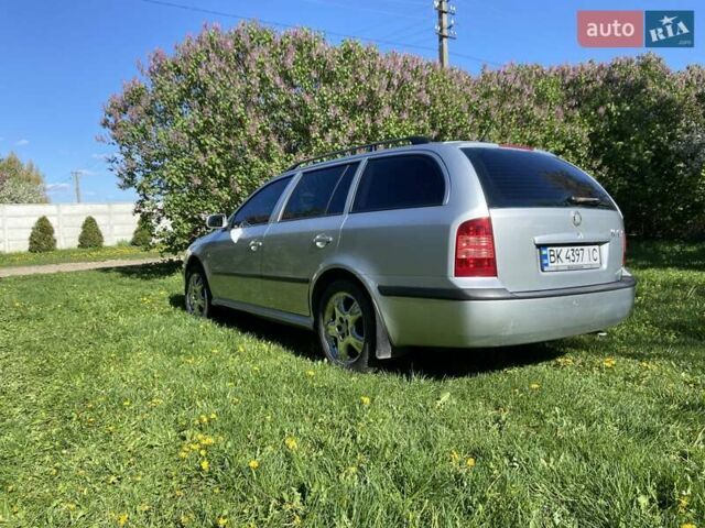 Серый Шкода Октавия, объемом двигателя 1.6 л и пробегом 310 тыс. км за 3600 $, фото 5 на Automoto.ua