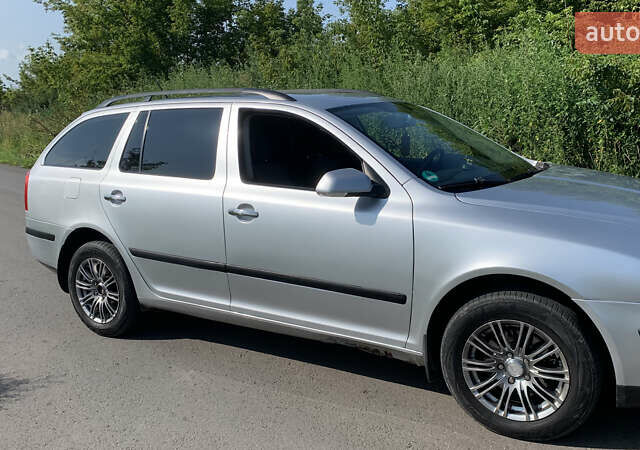 Сірий Шкода Октавія, об'ємом двигуна 1.6 л та пробігом 236 тис. км за 6900 $, фото 9 на Automoto.ua