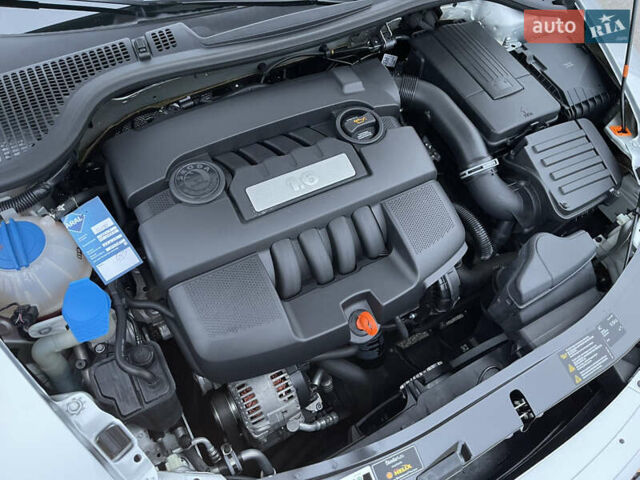 Серый Шкода Октавия, объемом двигателя 1.6 л и пробегом 39 тыс. км за 10150 $, фото 77 на Automoto.ua