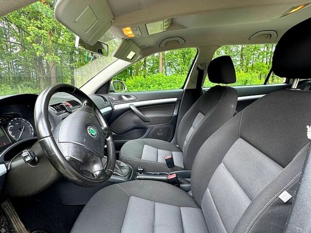 Серый Шкода Октавия, объемом двигателя 1.6 л и пробегом 270 тыс. км за 5900 $, фото 8 на Automoto.ua