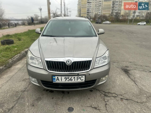 Серый Шкода Октавия, объемом двигателя 1.9 л и пробегом 287 тыс. км за 9000 $, фото 4 на Automoto.ua