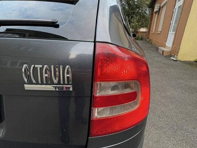 Шкода Октавия 2008 в Мукачеве на Automoto.ua Серый Шкода Октавия, объемом двигателя 2 л и пробегом 310 тыс. км за 6799 $, фото 2 на Automoto.ua