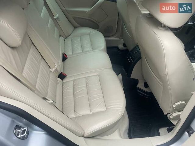 Сірий Шкода Октавія, об'ємом двигуна 1.8 л та пробігом 221 тис. км за 7899 $, фото 7 на Automoto.ua