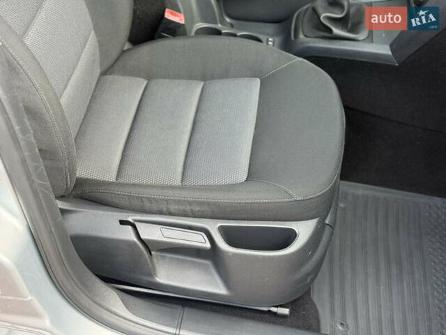 Сірий Шкода Октавія, об'ємом двигуна 1.6 л та пробігом 214 тис. км за 6950 $, фото 56 на Automoto.ua