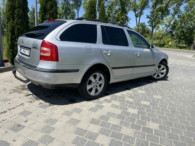 Серый Шкода Октавия, объемом двигателя 1.6 л и пробегом 304 тыс. км за 4500 $, фото 2 на Automoto.ua