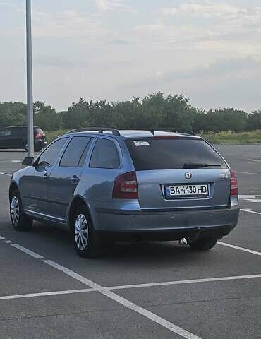 Серый Шкода Октавия, объемом двигателя 1.6 л и пробегом 210 тыс. км за 6350 $, фото 2 на Automoto.ua
